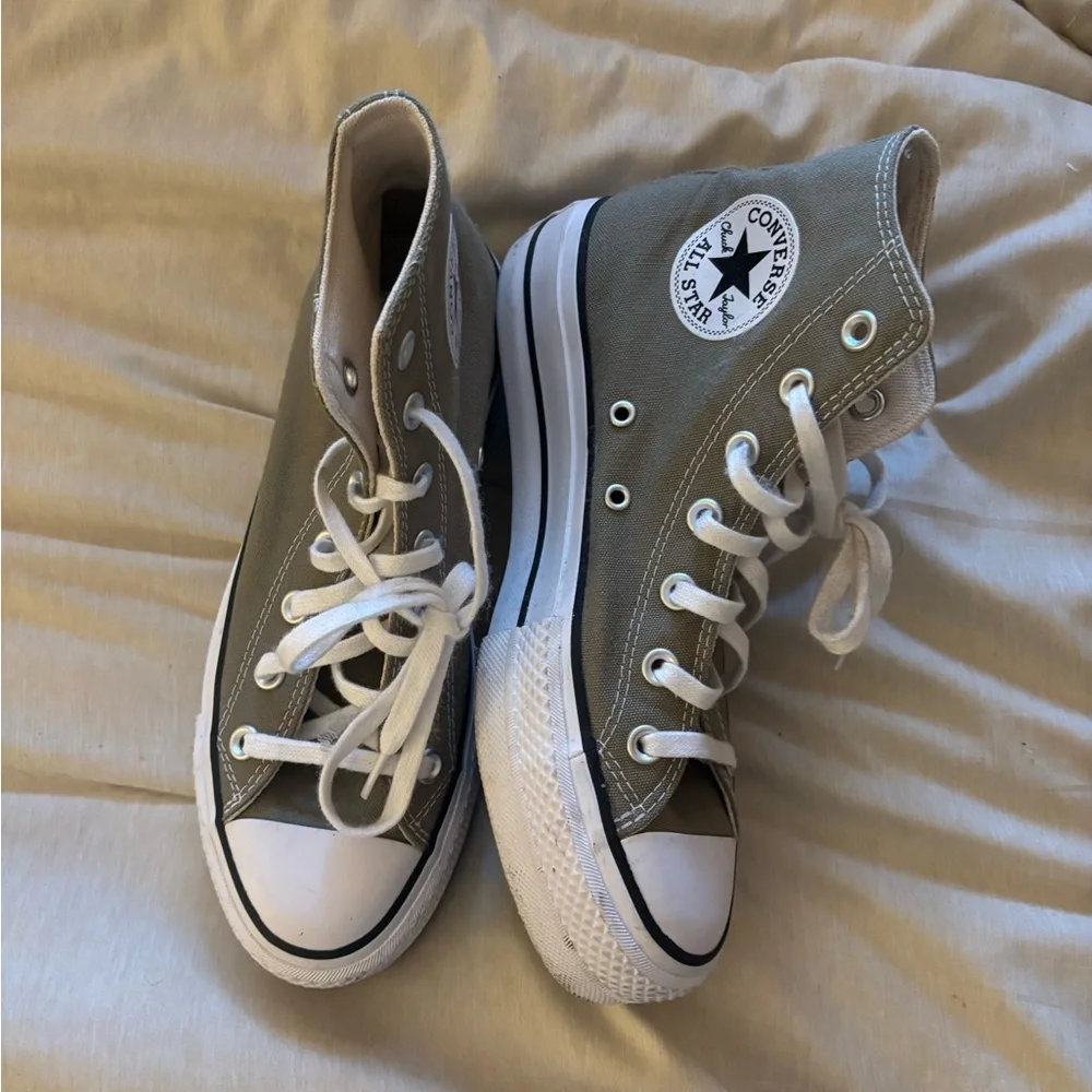 Converse platform high-tops in green and white - Picture 1 of 7